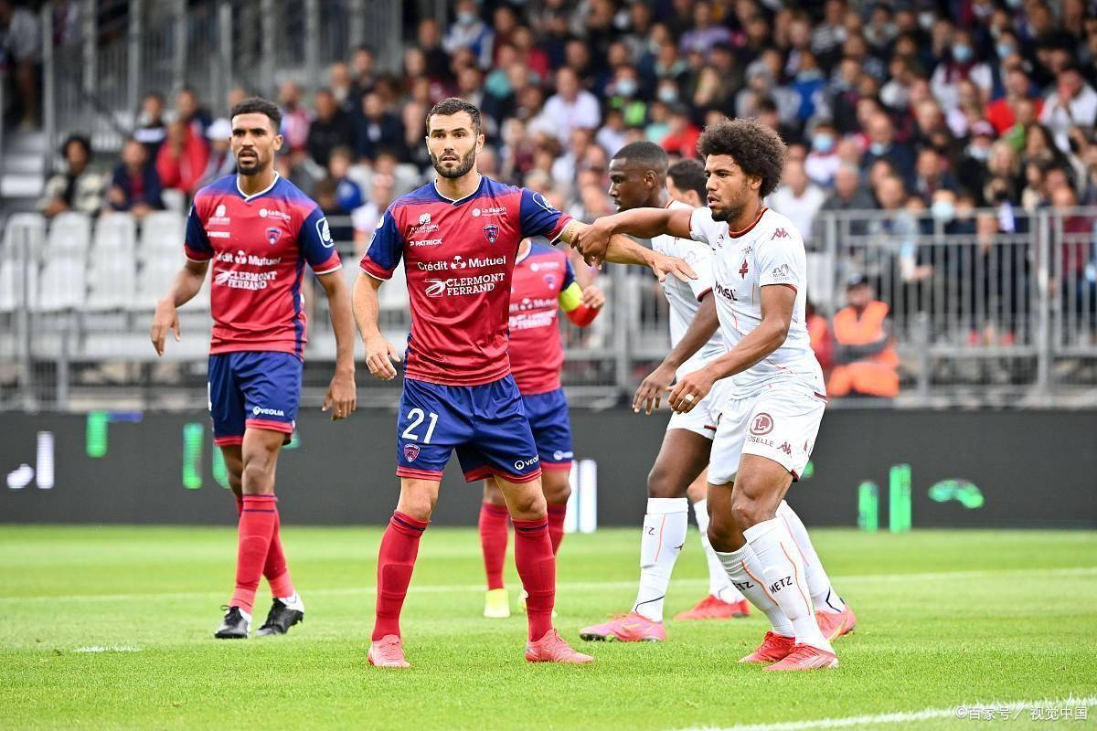 沃尔夫斯堡客场战平斯图加特保持不败 沃尔夫斯堡客场战平斯图加特保持不败