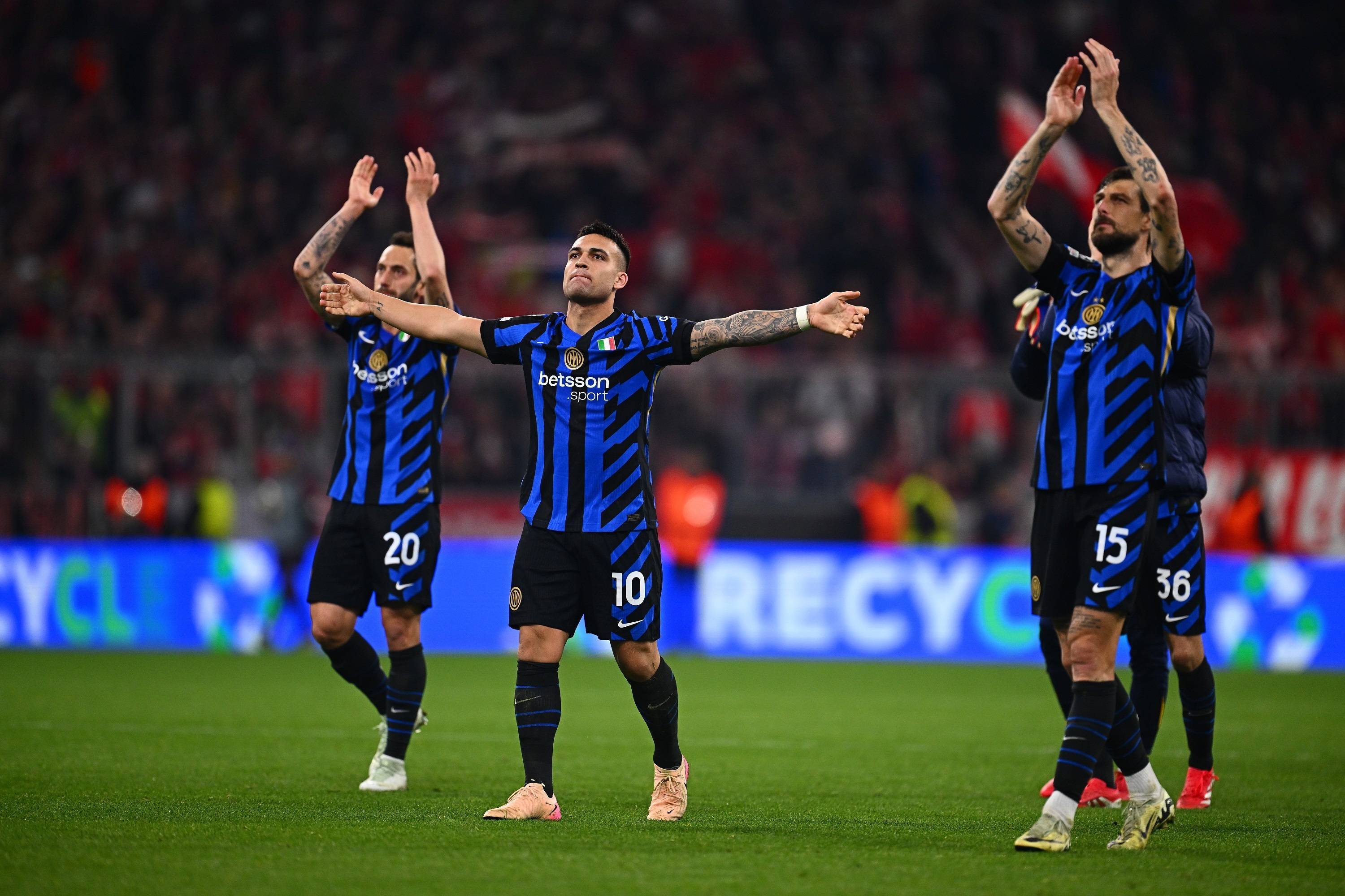 拜仁慕尼黑客场成功击败里昂实力强劲的简单介绍