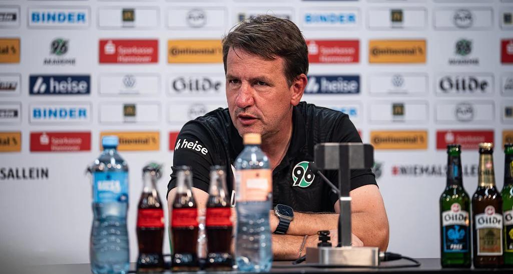 沙尔克向汉诺威发起全面进攻,誓夺三分的简单介绍 沙尔克向汉诺威发起全面进攻,誓夺三分的简单介绍