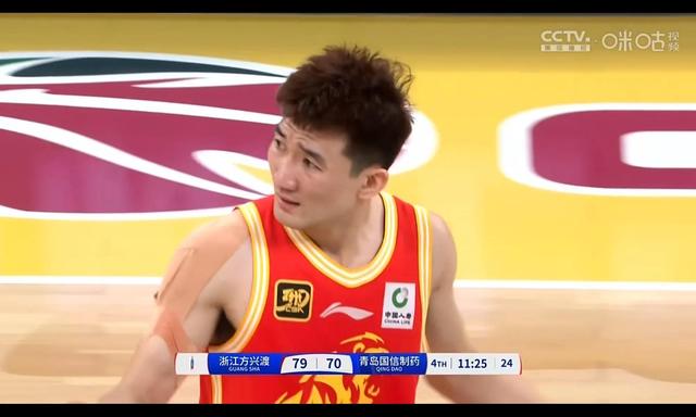 九游体育app-包含青岛队客场惊险逆转，全队努力获胜的词条