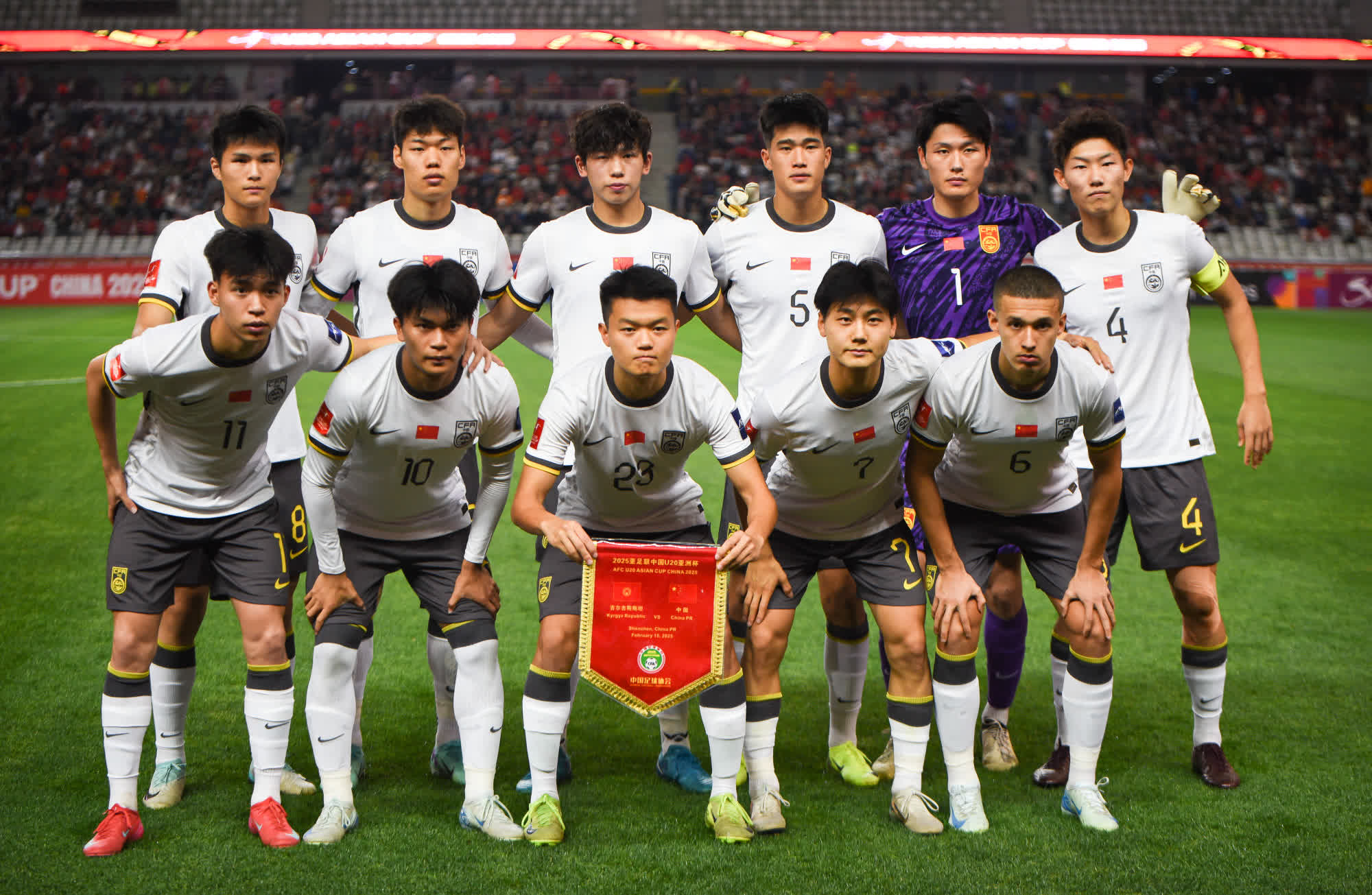 九游体育网页版登录入口-势均力敌：运动员们展开激烈较量的简单介绍