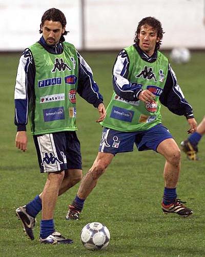 厄尔多瓜队遭遇强敌,险些失利 厄尔多瓜队遭遇强敌,险些失利