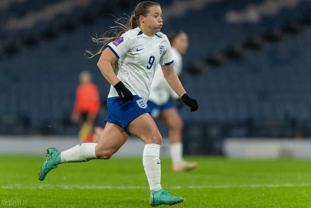 英格兰女足表现出色，闯入决赛
