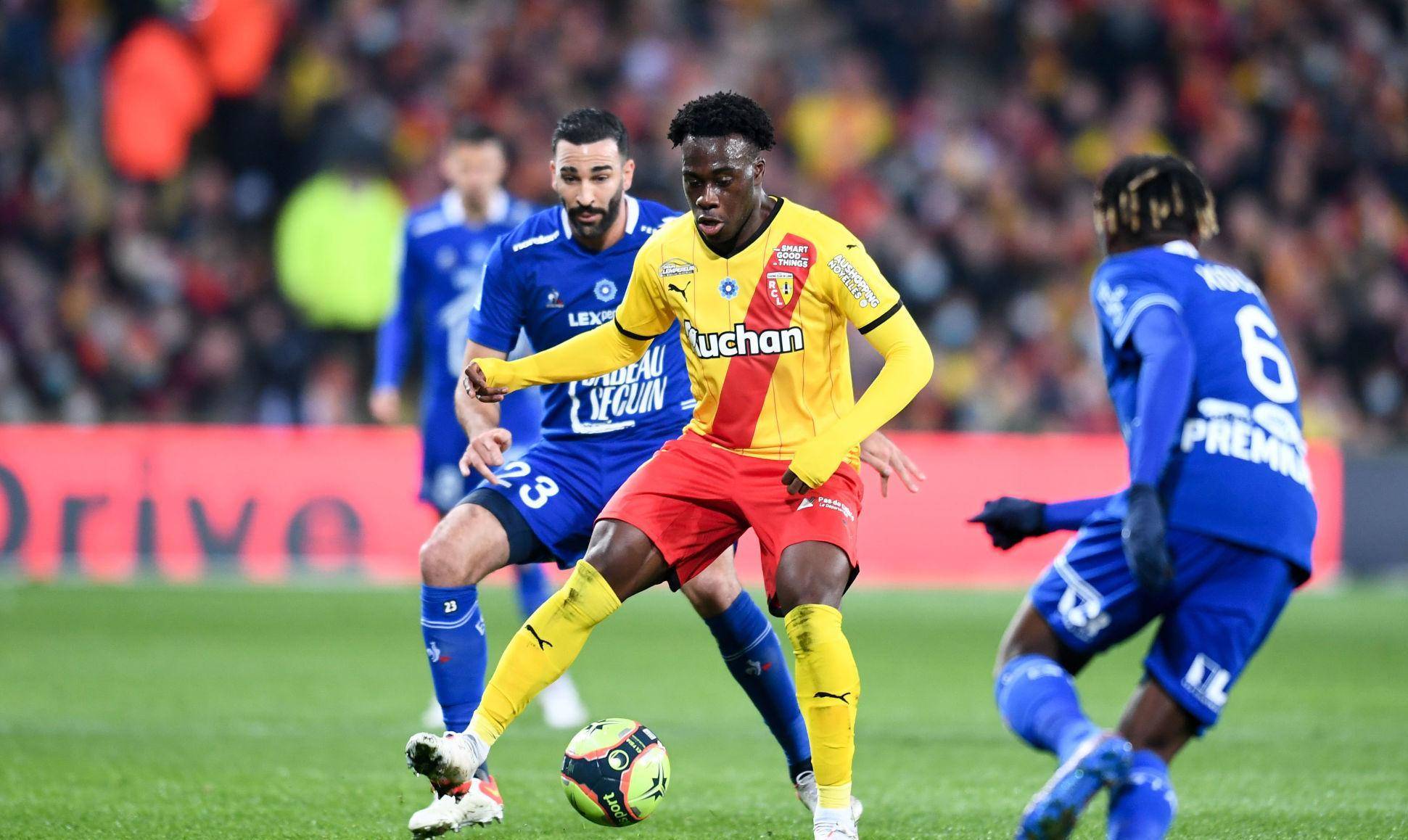 关于马赛官方公布换帅决定,全面提升实力的信息 关于马赛官方公布换帅决定,全面提升实力的信息