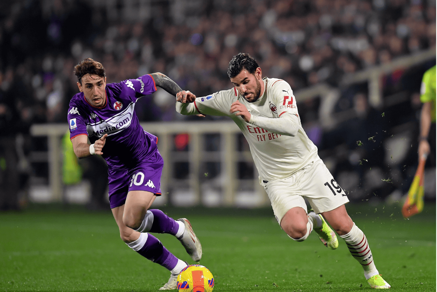 九游体育-包含佛罗伦萨客场胜出，继续向欧战席位迈进的词条