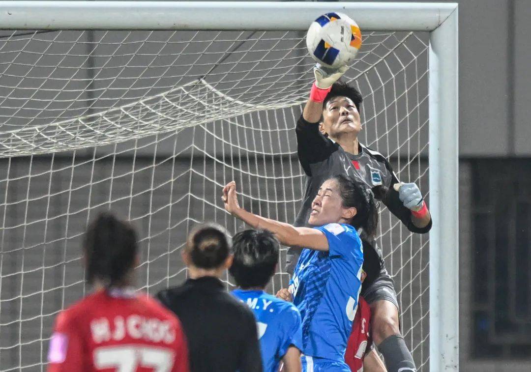 九游体育官网入口-关于亚冠淘汰赛精彩迭起，胜者鹊桥相会的信息