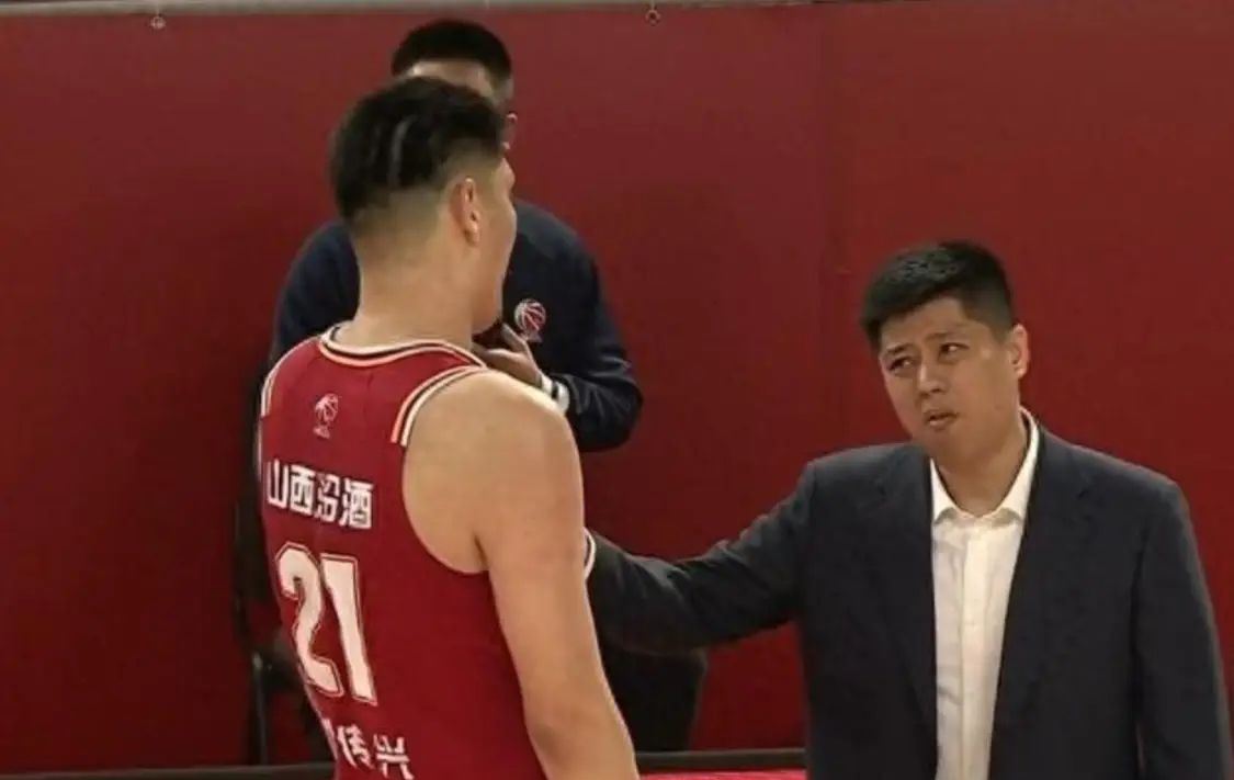 九游体育直播-山西队在比赛中展现全新风采