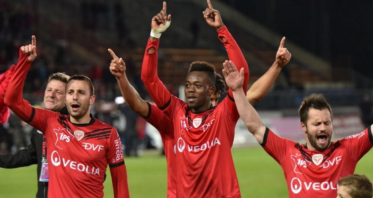 关于斯特拉斯堡主场大胜梅斯,豪取胜利的信息 关于斯特拉斯堡主场大胜梅斯,豪取胜利的信息