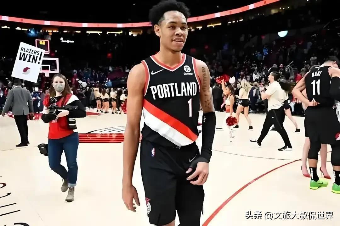 湖人连胜开局领先开拓者东区半决赛 湖人连胜开局领先开拓者东区半决赛