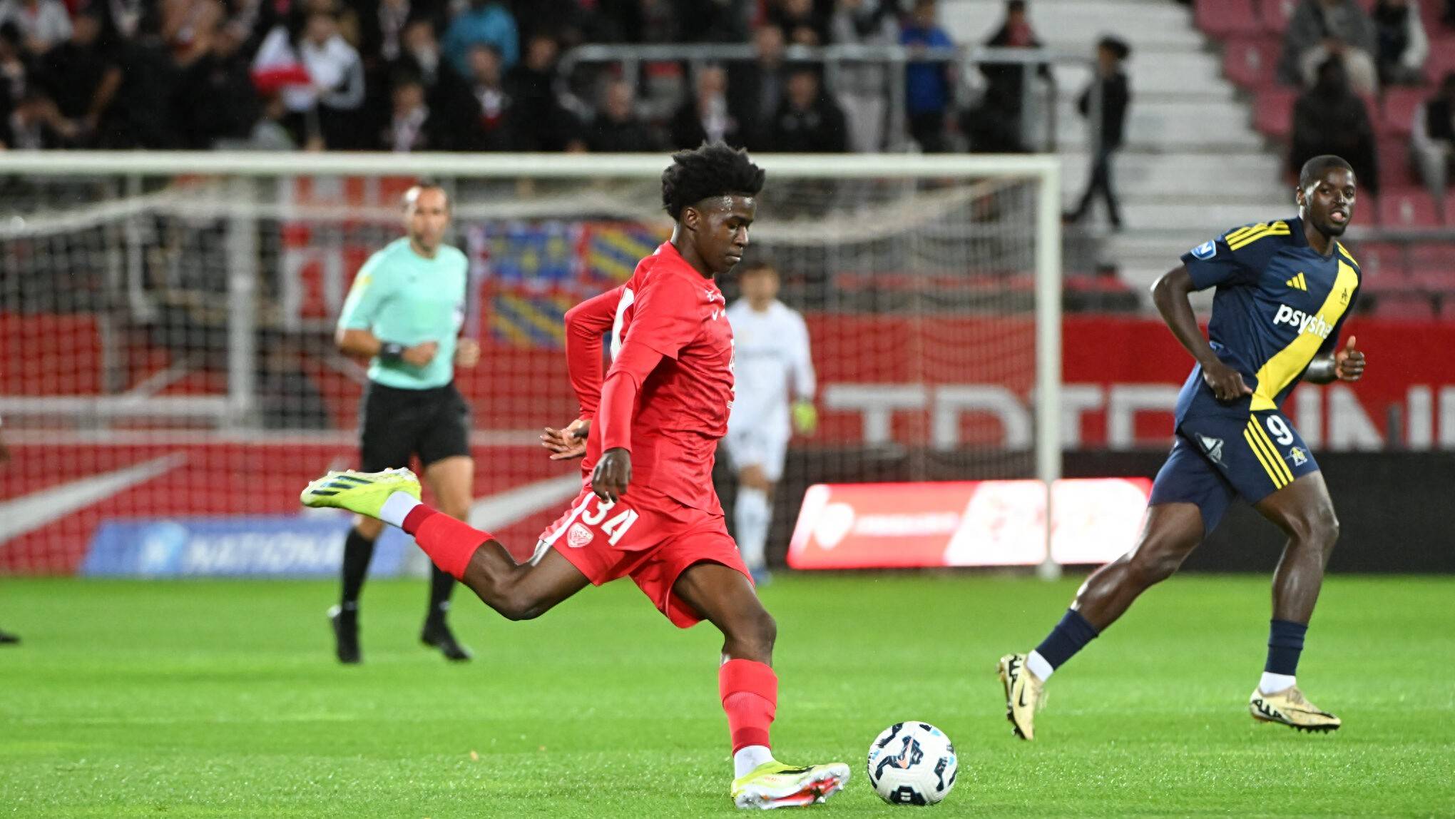 兰斯客场战胜梅斯，实现三连胜创造纪录的简单介绍