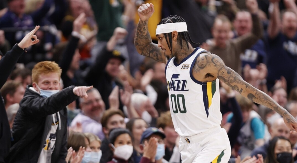 爵士球队篮板失守问题凸显,需进行调整 爵士球队篮板失守问题凸显,需进行调整