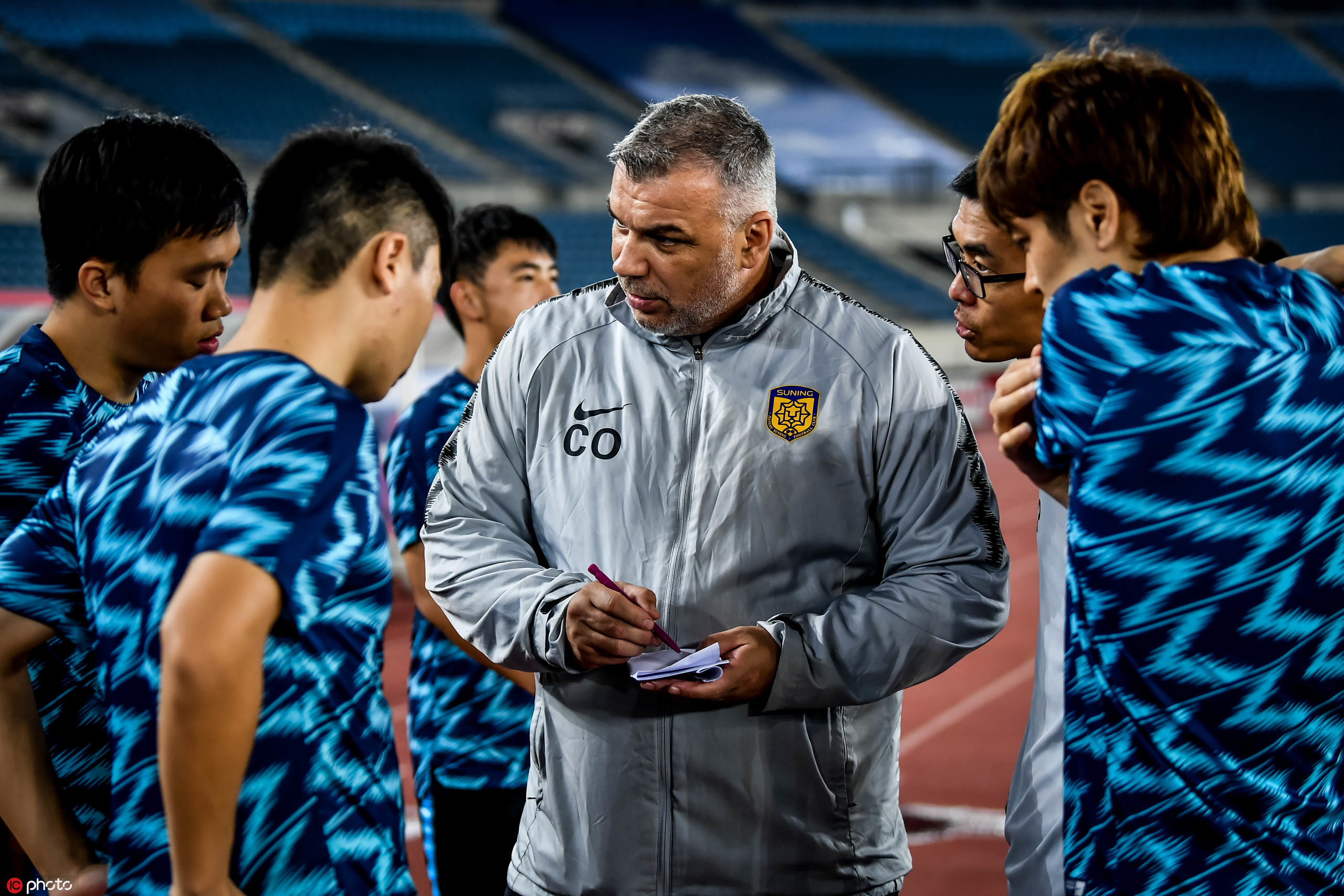 九游体育中国官网-关于大连一方击败上海申鑫，赢得关键胜利的信息