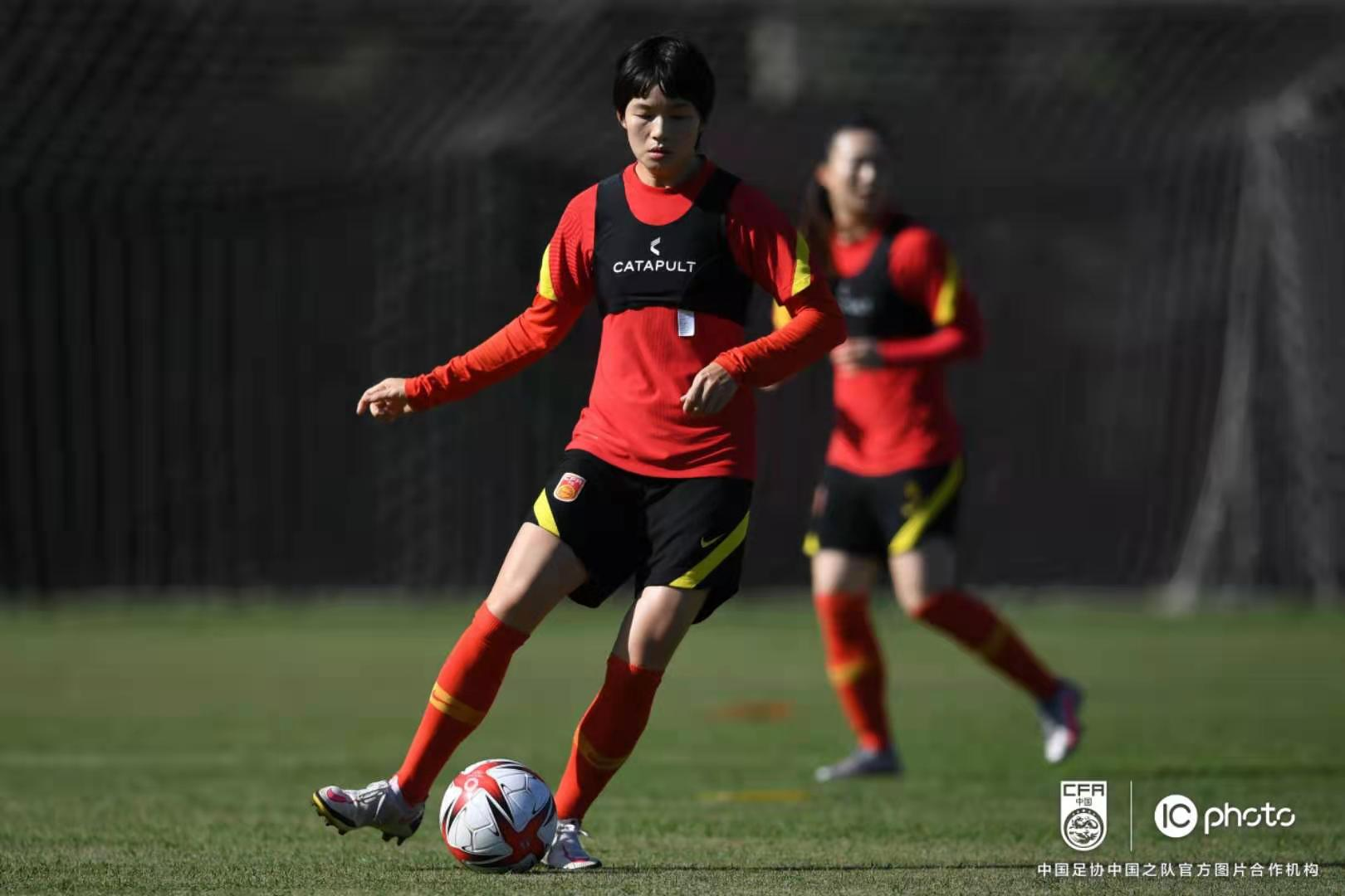 墨西哥女足队全力备战国际杯赛，力求取得好成绩