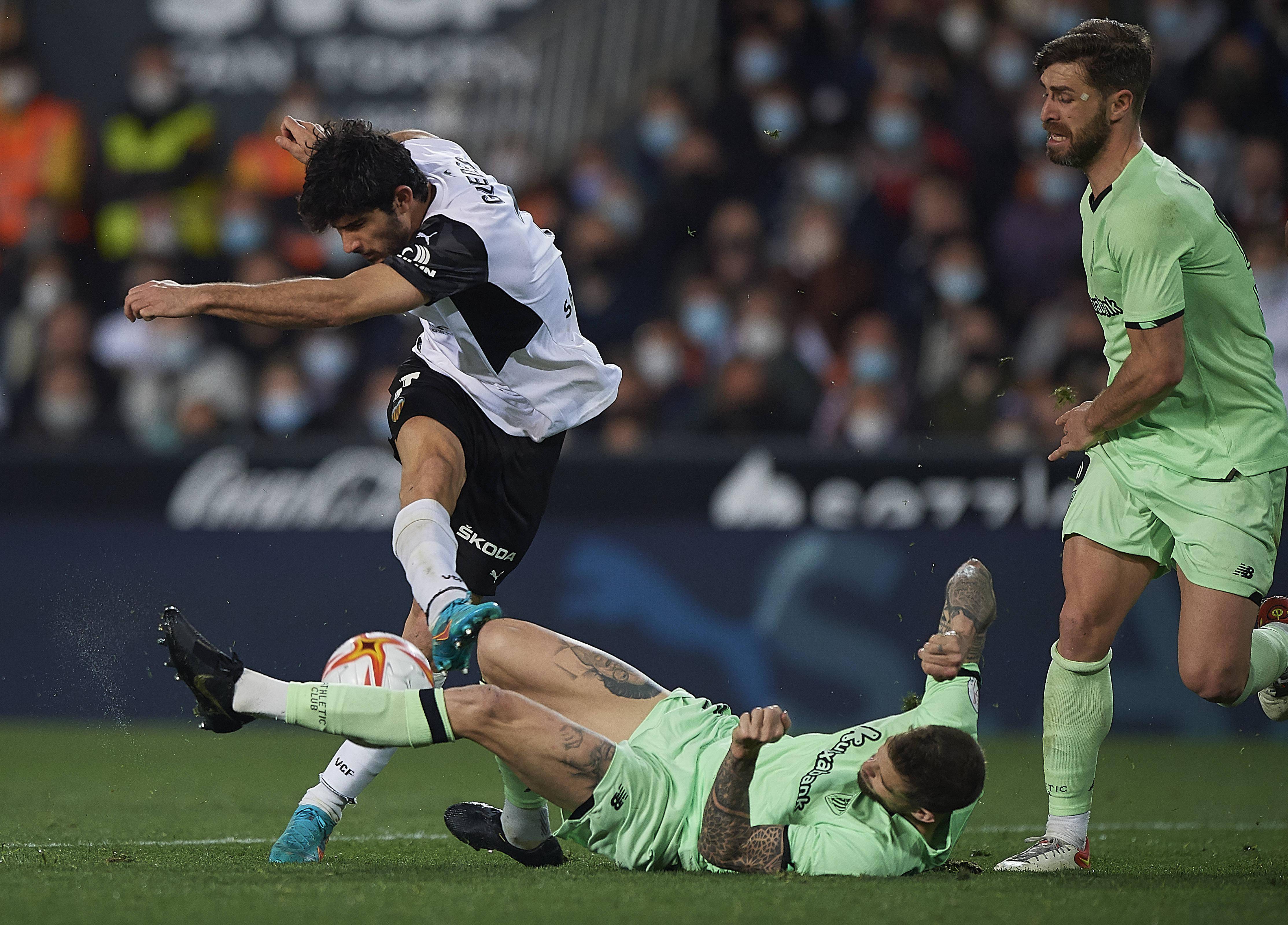 九游体育app-毕尔巴鄂球员跳水事件不复存在