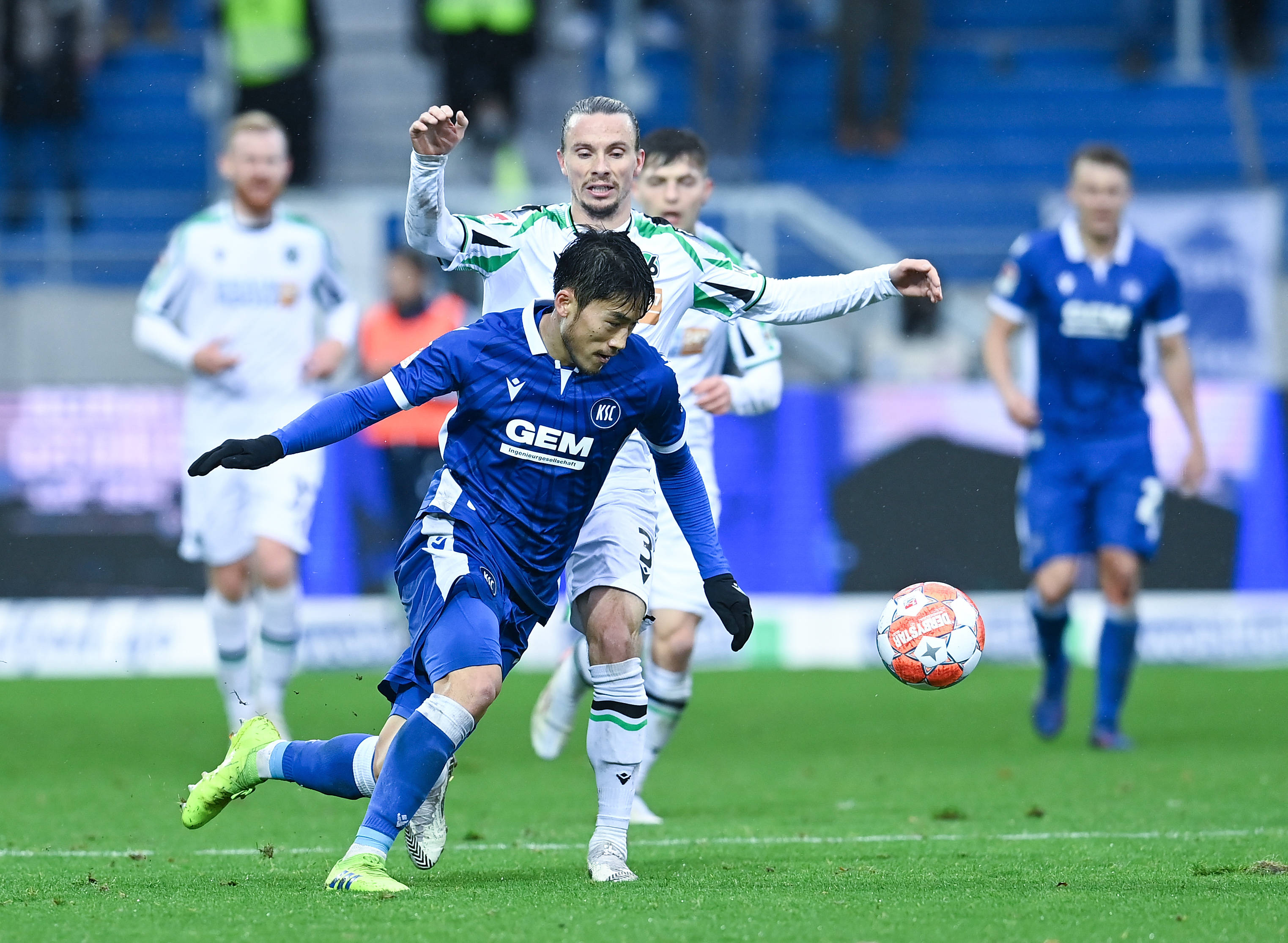 九游体育官方入口-包含卡尔斯鲁厄遭遇失利，排名下滑的词条