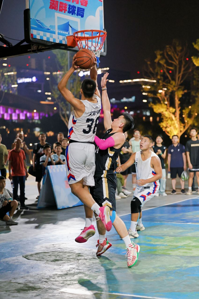 九游体育官网入口-包含高能篮球赛事激情上演，全场观众沸腾的词条